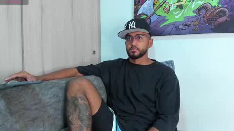 theblack_frank online show from April 16, 10:49 am