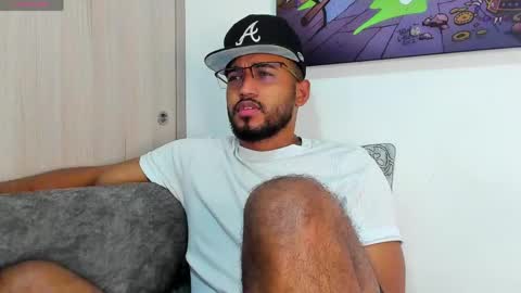 Snapshot of theblack_frank chatting on April 22, 11:45 am theblack_frank online show from April 22, 11:45 am