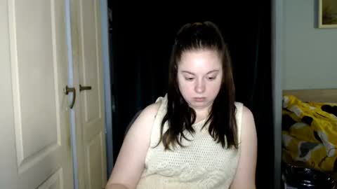 raissa online show from June 15, 8:49 am