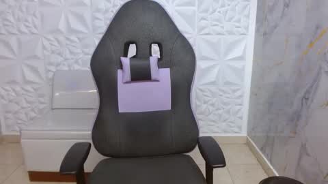 Snapshot of theblackflavor chatting on March 11, 7:53 pm Flavor online show from March 11, 7:53 pm