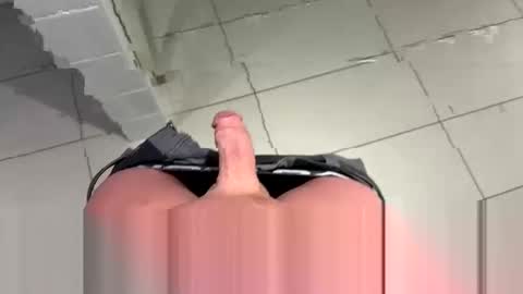 Snapshot of thebodythefeet chatting on March 10, 1:27 pm thebodythefeet online show from March 10, 1:27 pm