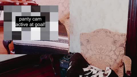 Snapshot of thecamwoman chatting on April 6, 7:26 pm Joan online show from April 6, 7:26 pm