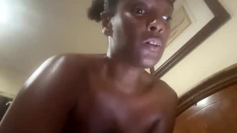 Snapshot of thecinnamonxperience chatting on March 29, 8:58 am the cinnamon xperience online show from March 29, 8:58 am