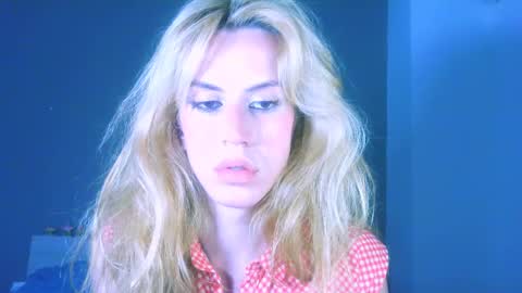 Yolanda online show from April 3, 1:09 pm