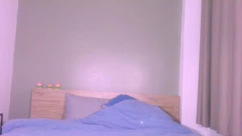 Yolanda online show from June 12, 1:48 am