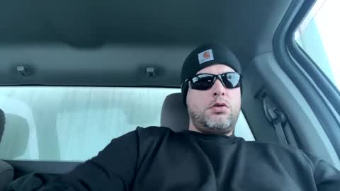 Snapshot of thedonald911 chatting on December 31, 3:53 pm Carter Bates online show from December 31, 3:53 pm