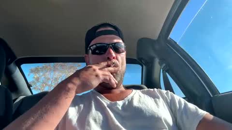 Snapshot of thedonald911 chatting on October 5, 6:28 pm Carter Bates online show from October 5, 6:28 pm