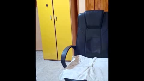 theebigbooss online show from November 29, 10:46 pm