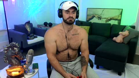 The Stallion online show from December 1, 8:20 pm