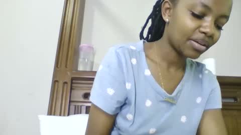 Snapshot of theequinn chatting on September 23, 2:09 pm theequinn online show from September 23, 2:09 pm