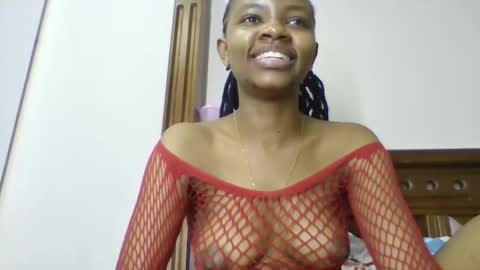 Snapshot of theequinn chatting on October 3, 8:22 am theequinn online show from October 3, 8:22 am