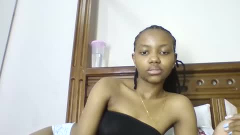 Snapshot of theequinn chatting on October 3, 8:28 pm theequinn online show from October 3, 8:28 pm