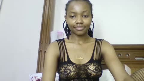 Snapshot of theequinn chatting on October 19, 9:32 am theequinn online show from October 19, 9:32 am