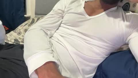 theeshooterr online show from January 5, 6:35 am