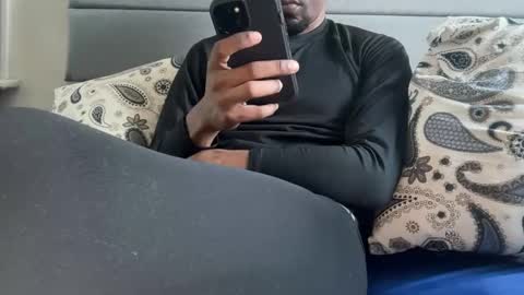 theeshooterr online show from February 4, 4:50 pm