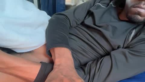 theeshooterr online show from February 7, 9:15 pm