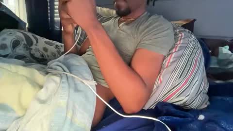 theeshooterr online show from November 1, 4:31 pm