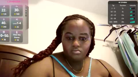 Snapshot of theetashelly chatting on November 27, 9:11 am TheeTashelly online show from November 27, 9:11 am