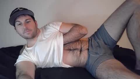 Theetwohander online show from April 30, 3:02 am