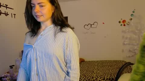 TheFarmergirl online show from November 17, 5:13 am