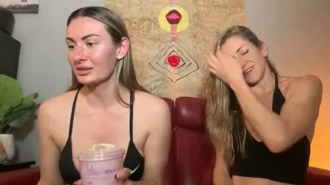 Snapshot of thefitfreak chatting on April 6, 2:09 am Alyssa Rhoades online show from April 6, 2:09 am