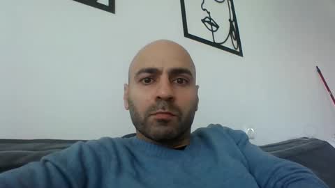 Snapshot of thegame323 chatting on January 24, 7:30 am thegame323 online show from January 24, 7:30 am