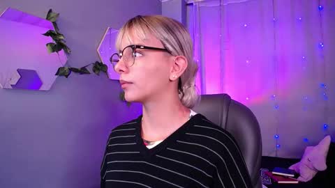 Peyton online show from October 29, 3:42 am