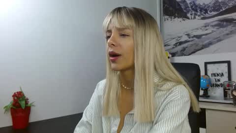 Peyton online show from November 4, 3:27 am