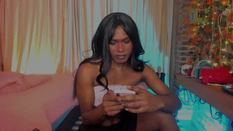 Goldie online show from February 2, 10:30 pm