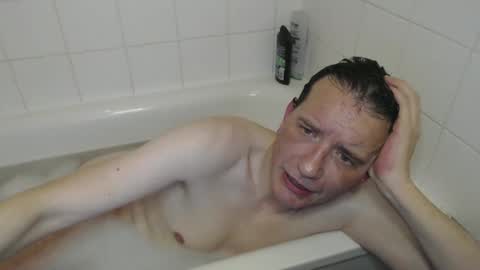 Snapshot of thegreeneyes95 chatting on December 6, 10:08 pm Green online show from December 6, 10:08 pm