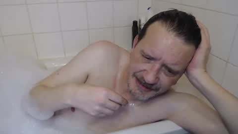 Snapshot of thegreeneyes95 chatting on January 15, 8:45 pm Green online show from January 15, 8:45 pm