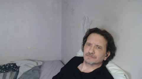 Snapshot of thegreeneyes95 chatting on March 31, 9:48 pm Green online show from March 31, 9:48 pm