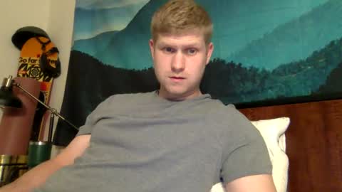Snapshot of thehairyprince chatting on March 31, 8:31 pm Harry online show from March 31, 8:31 pm