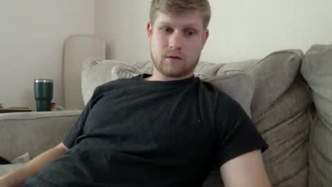 Snapshot of thehairyprince chatting on April 15, 5:53 pm Harry online show from April 15, 5:53 pm