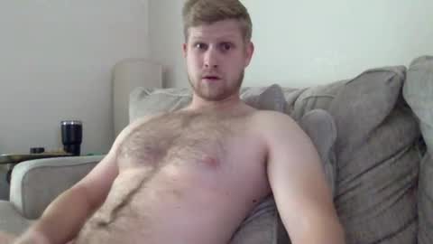 Snapshot of thehairyprince chatting on April 19, 6:10 pm Harry online show from April 19, 6:10 pm