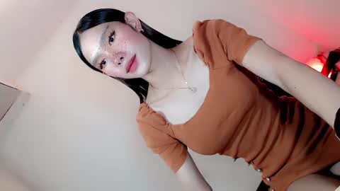 laisa online show from December 8, 2:09 pm