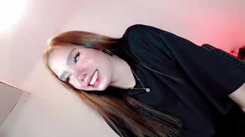 laisa online show from January 9, 9:06 am