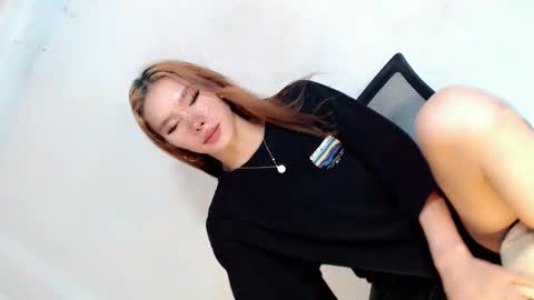 laisa online show from February 12, 7:02 am