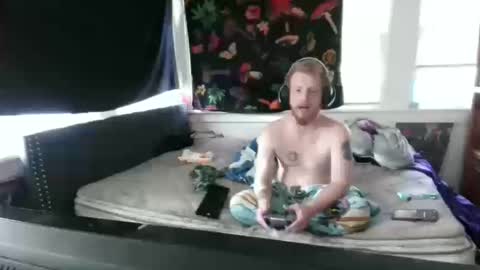 fuzzyfox online show from October 10, 10:53 pm