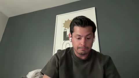 thehourglassmx online show from March 30, 8:10 pm