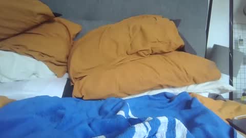 thehungriestboy online show from January 9, 3:47 am