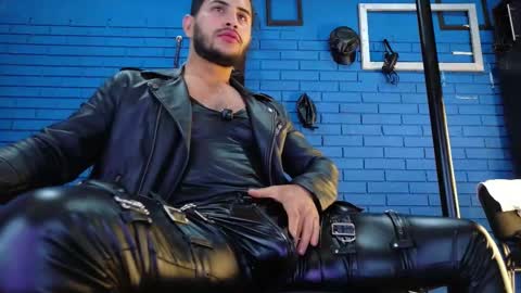 Snapshot of theian26 chatting on March 16, 8:24 pm Ian Deniel online show from March 16, 8:24 pm