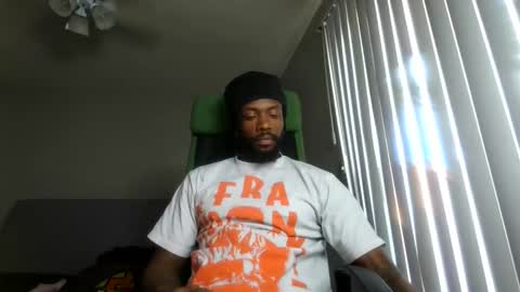 IXMCOUPLE444 online show from April 5, 12:52 am