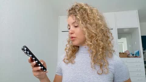 Lily Marie online show from June 9, 7:14 pm