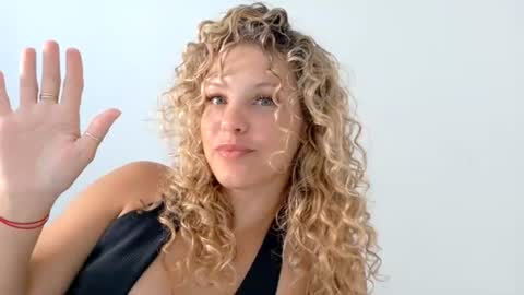Lily Marie online show from June 16, 9:50 pm