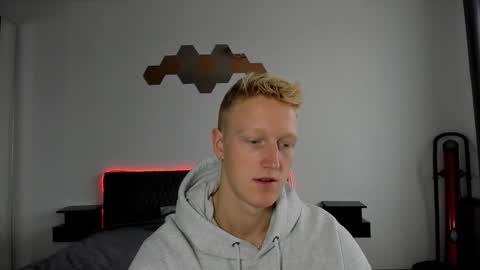 thejacob_d online show from November 19, 9:20 am