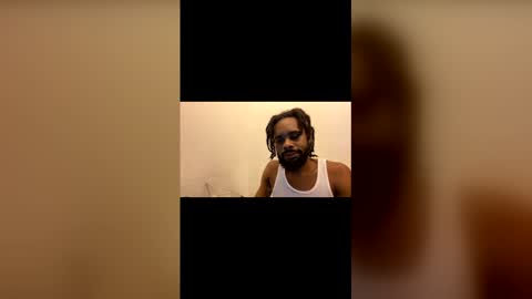 Snapshot of thejamaican101 chatting on January 12, 6:29 am Alex876 online show from January 12, 6:29 am