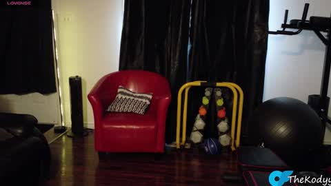 Snapshot of thekodyy chatting on October 13, 11:43 am thekodyy online show from October 13, 11:43 am