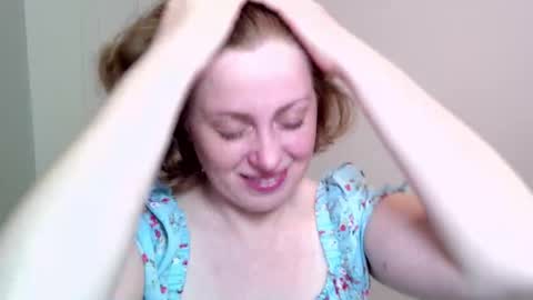 Snapshot of theladysblush chatting on February 23, 5:29 pm Ella online show from February 23, 5:29 pm