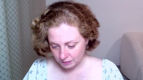 Snapshot of theladysblush chatting on September 29, 4:45 pm Ella online show from September 29, 4:45 pm